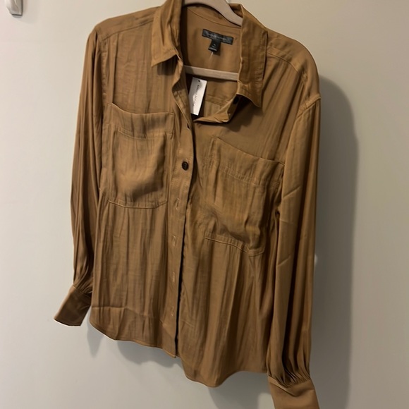 Brand new Banana Republic bubble sleeve blouse - Picture 1 of 3